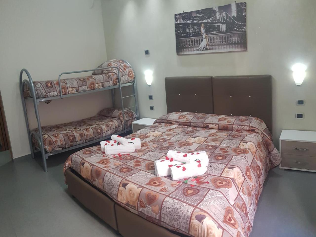Donn'Anna Suite Napels Buitenkant foto