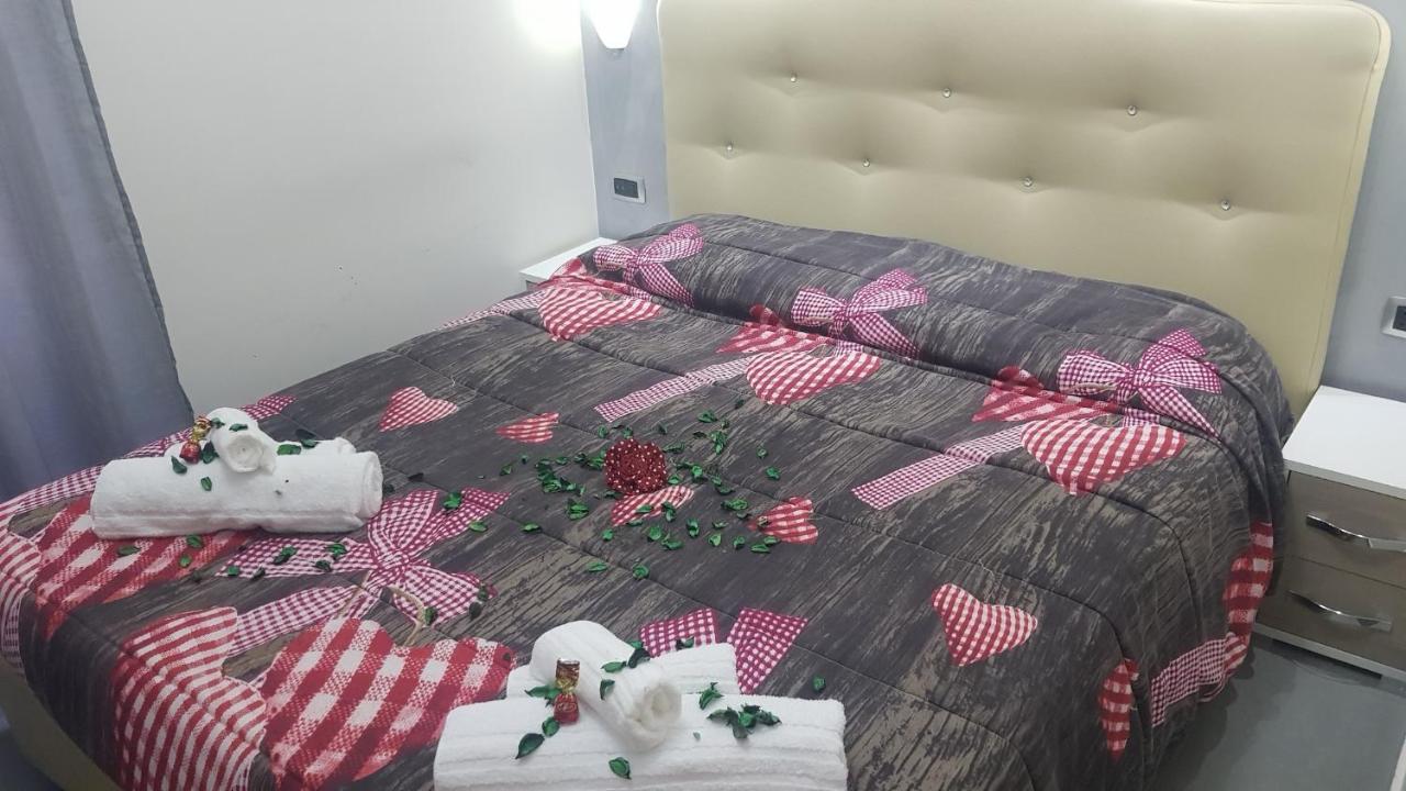 Donn'Anna Suite Napels Buitenkant foto